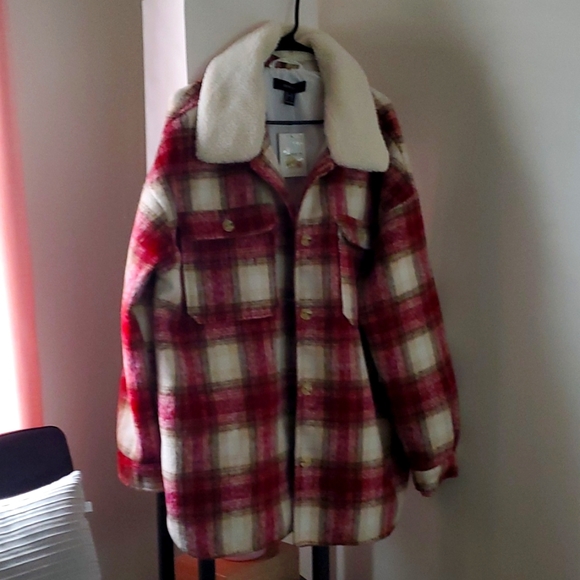 Plus Size Forever 21 Plaid Faux Shearling Coat - Picture 3 of 5
